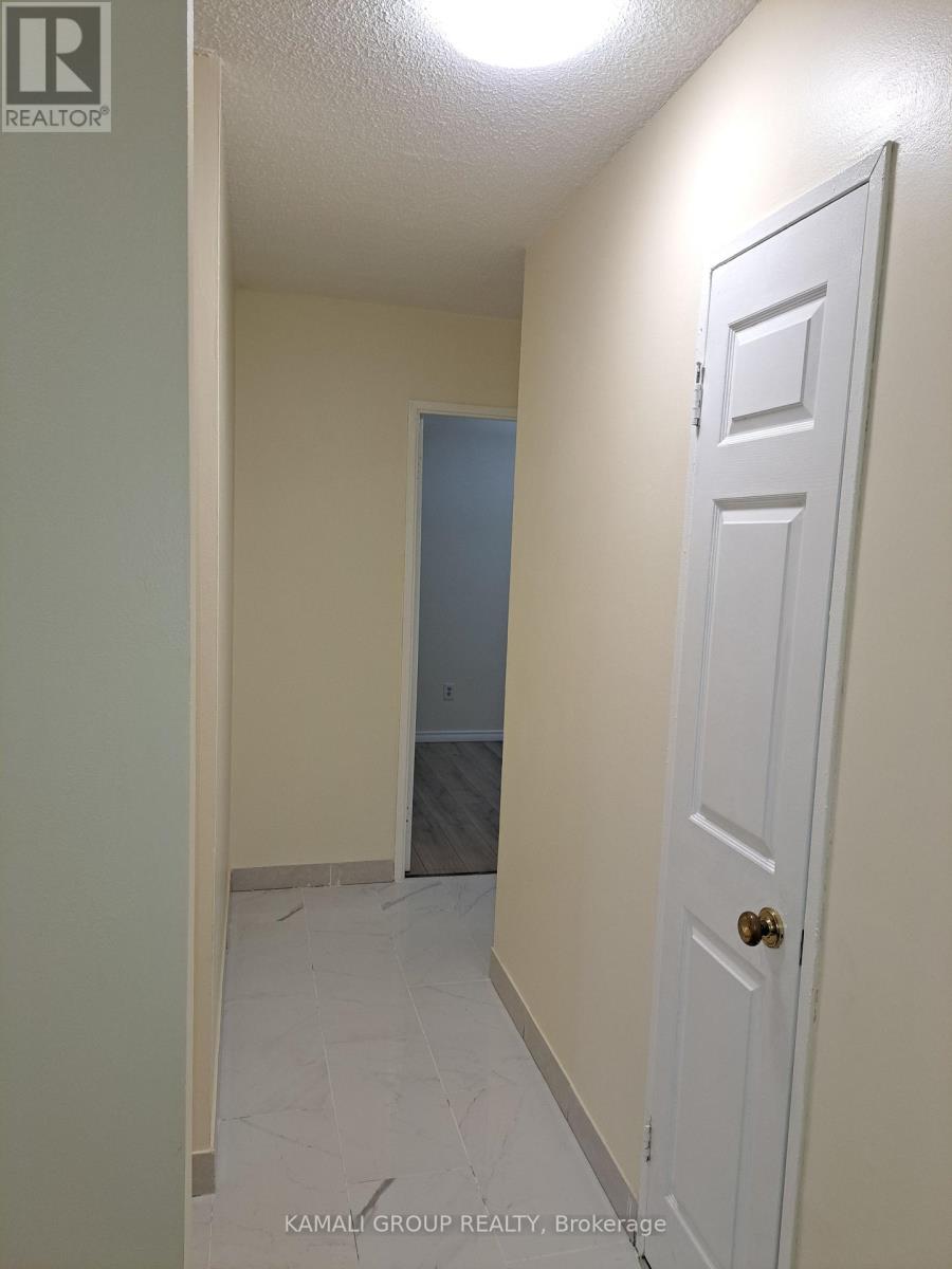 727 - 4645 Jane Street Property Photo 24