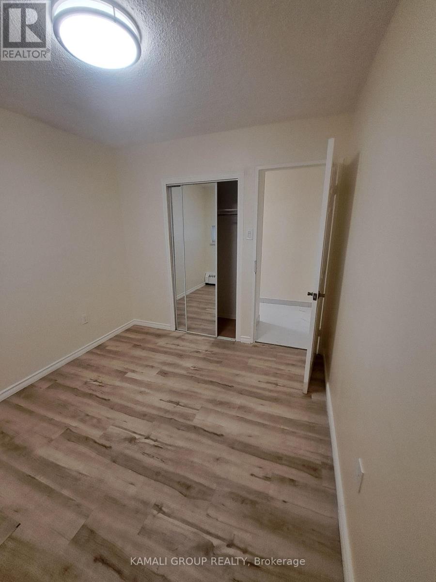 727 - 4645 Jane Street Property Photo 30