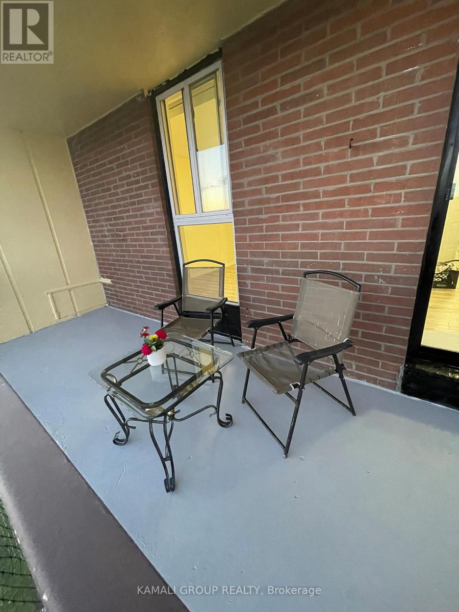 727 - 4645 Jane Street Property Photo 31