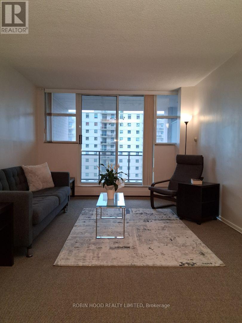 605 - 975 Warwick Court Property Photo 4