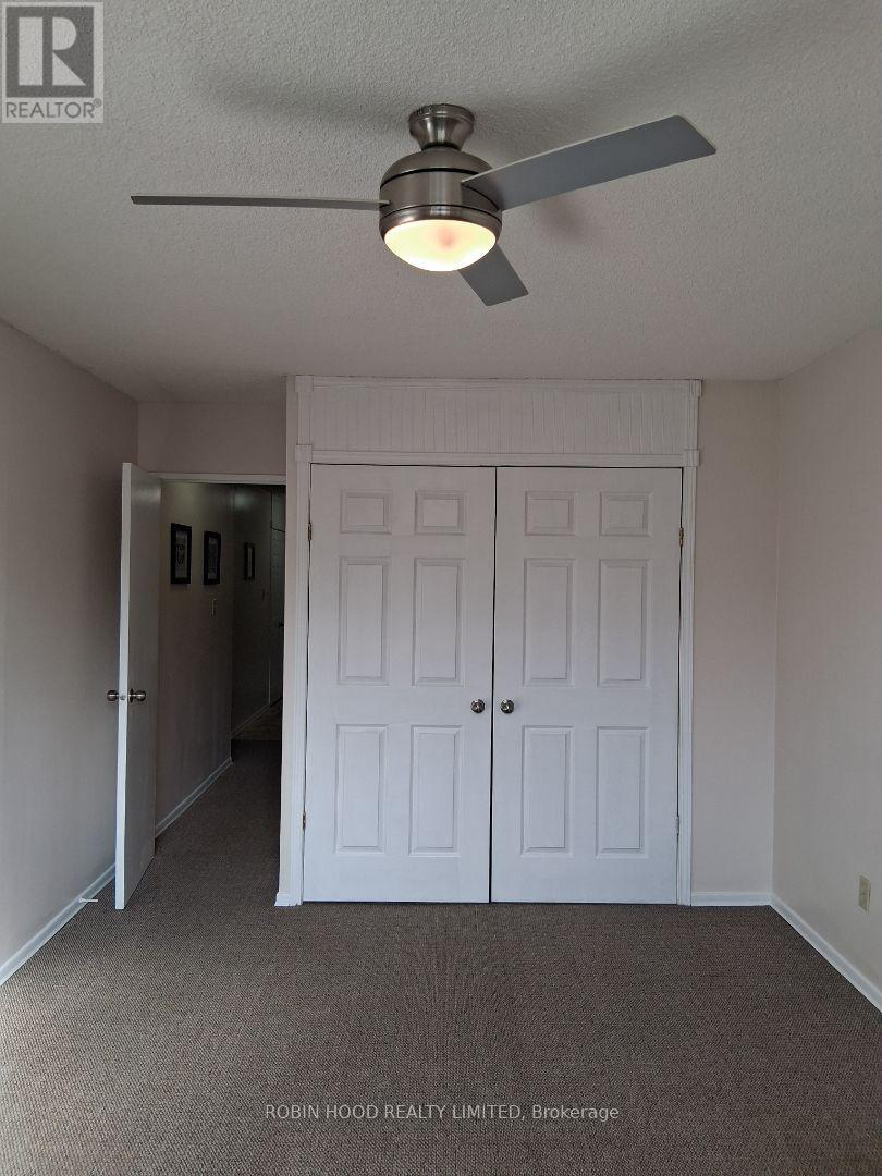 605 - 975 Warwick Court Property Photo 10