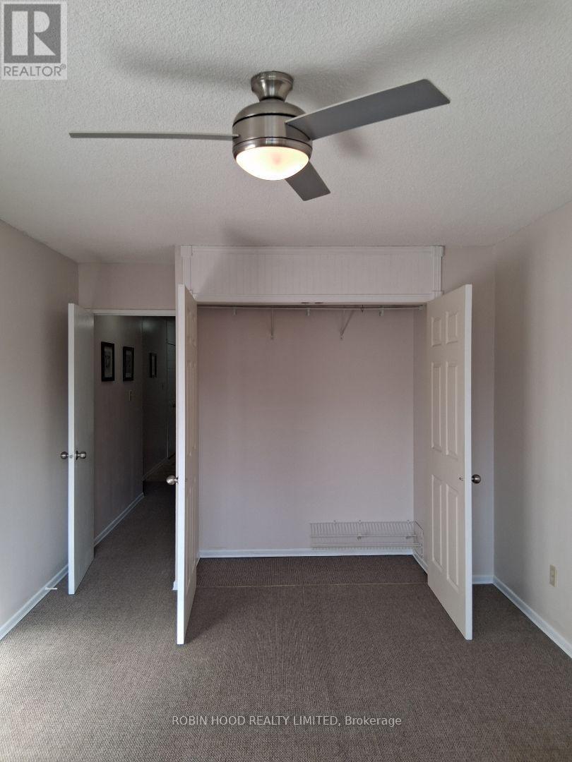 605 - 975 Warwick Court Property Photo 11