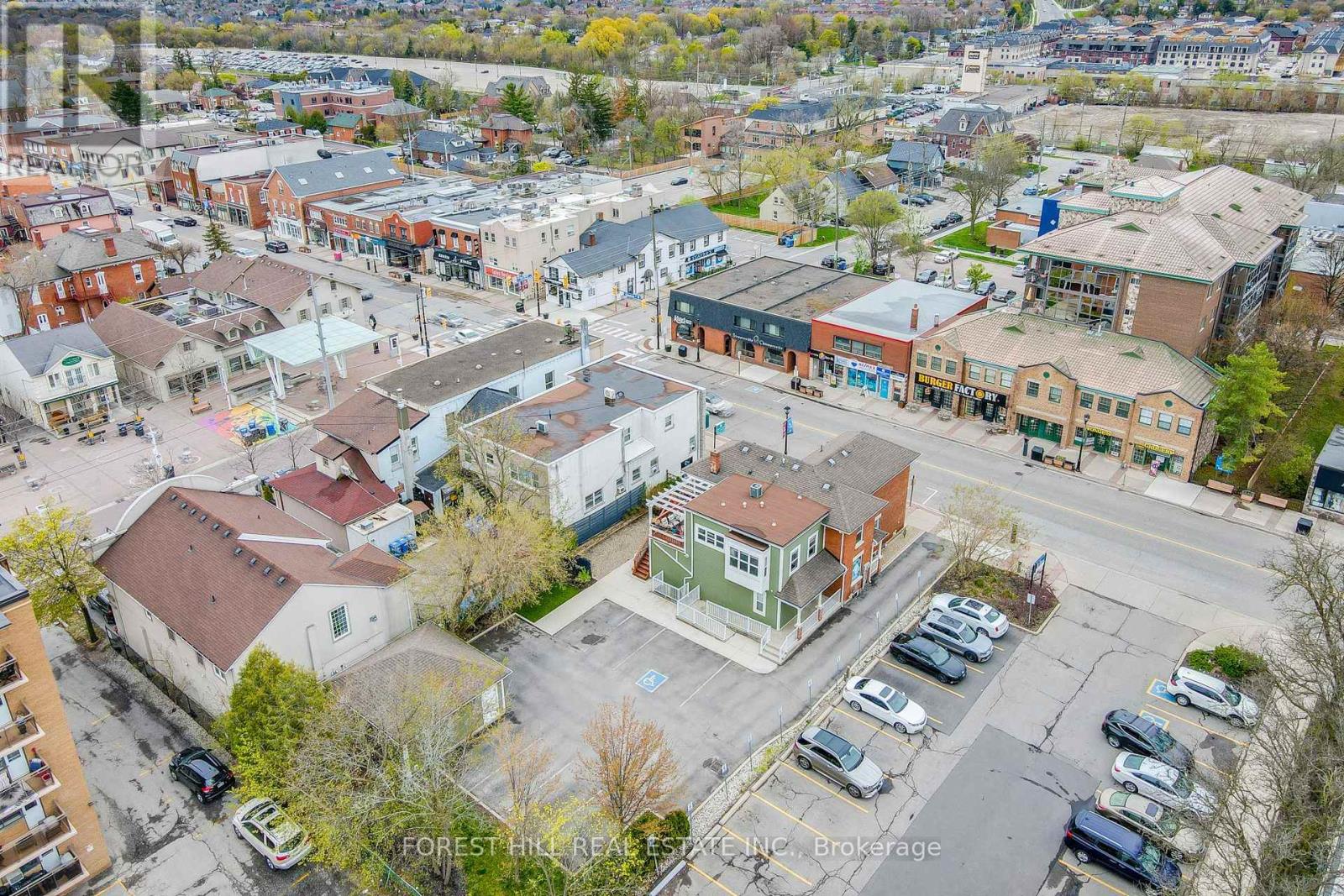 201 Queen Street S Property Photo 7