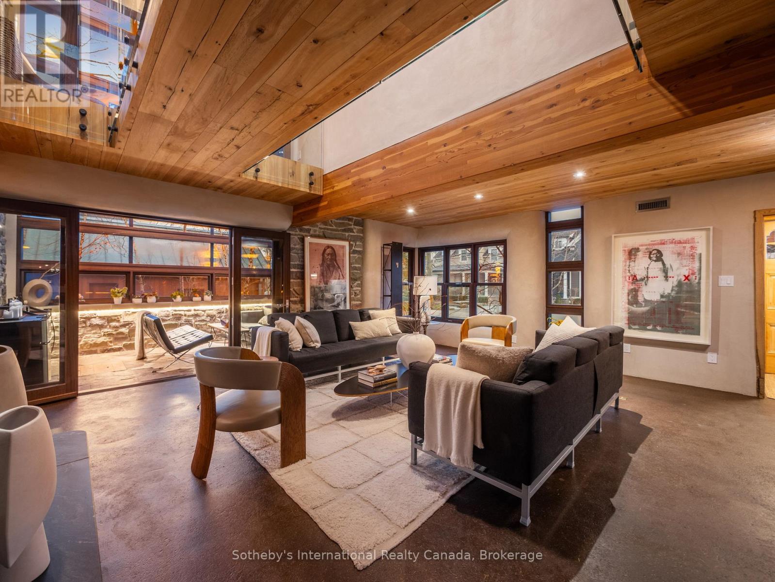 55 Chisholm Street Property Photo 4