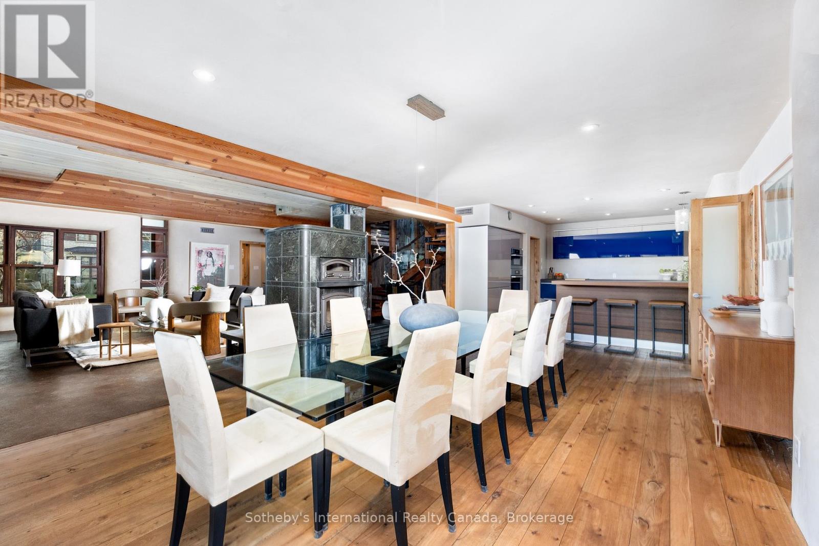 55 Chisholm Street Property Photo 10