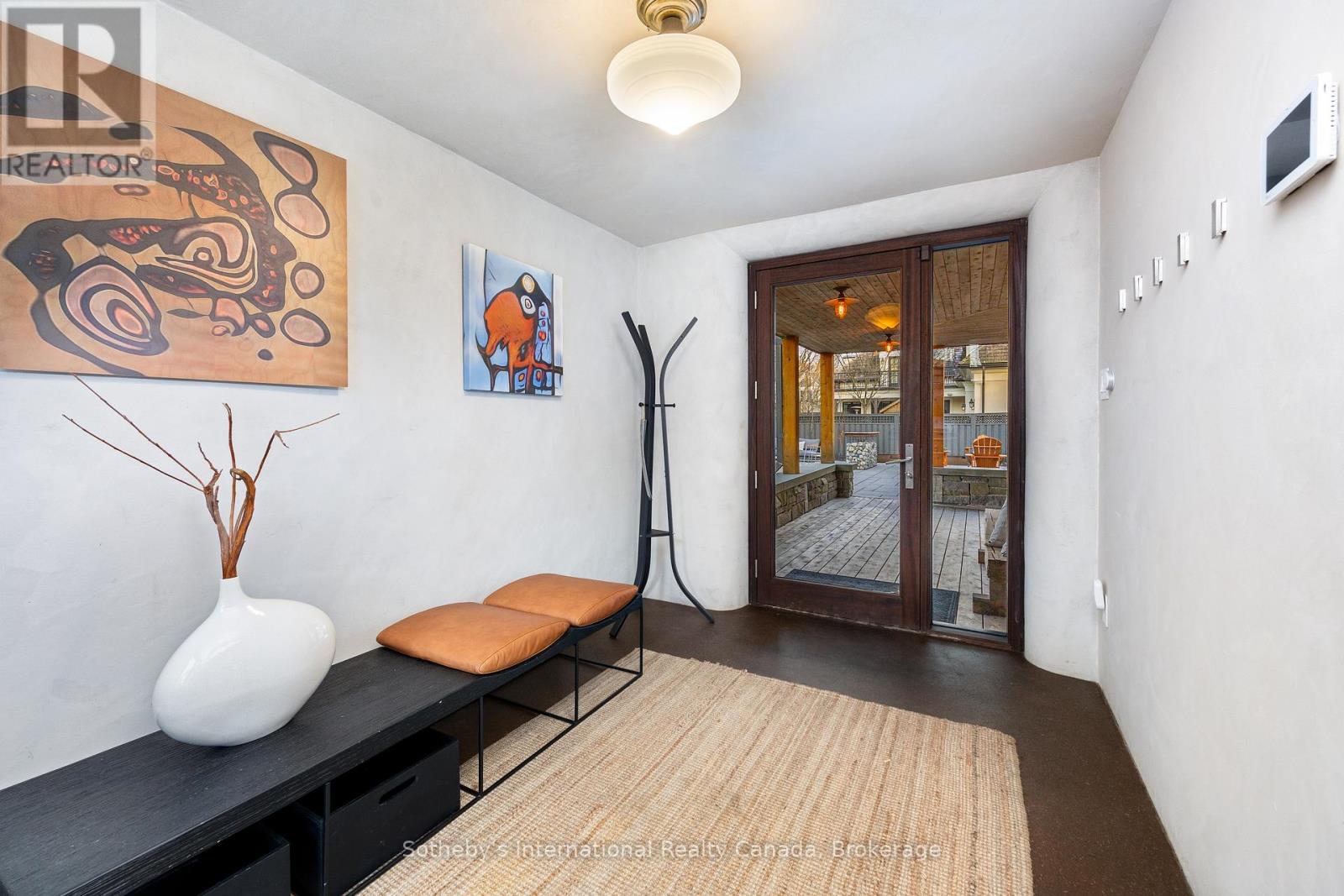 55 Chisholm Street Property Photo 12