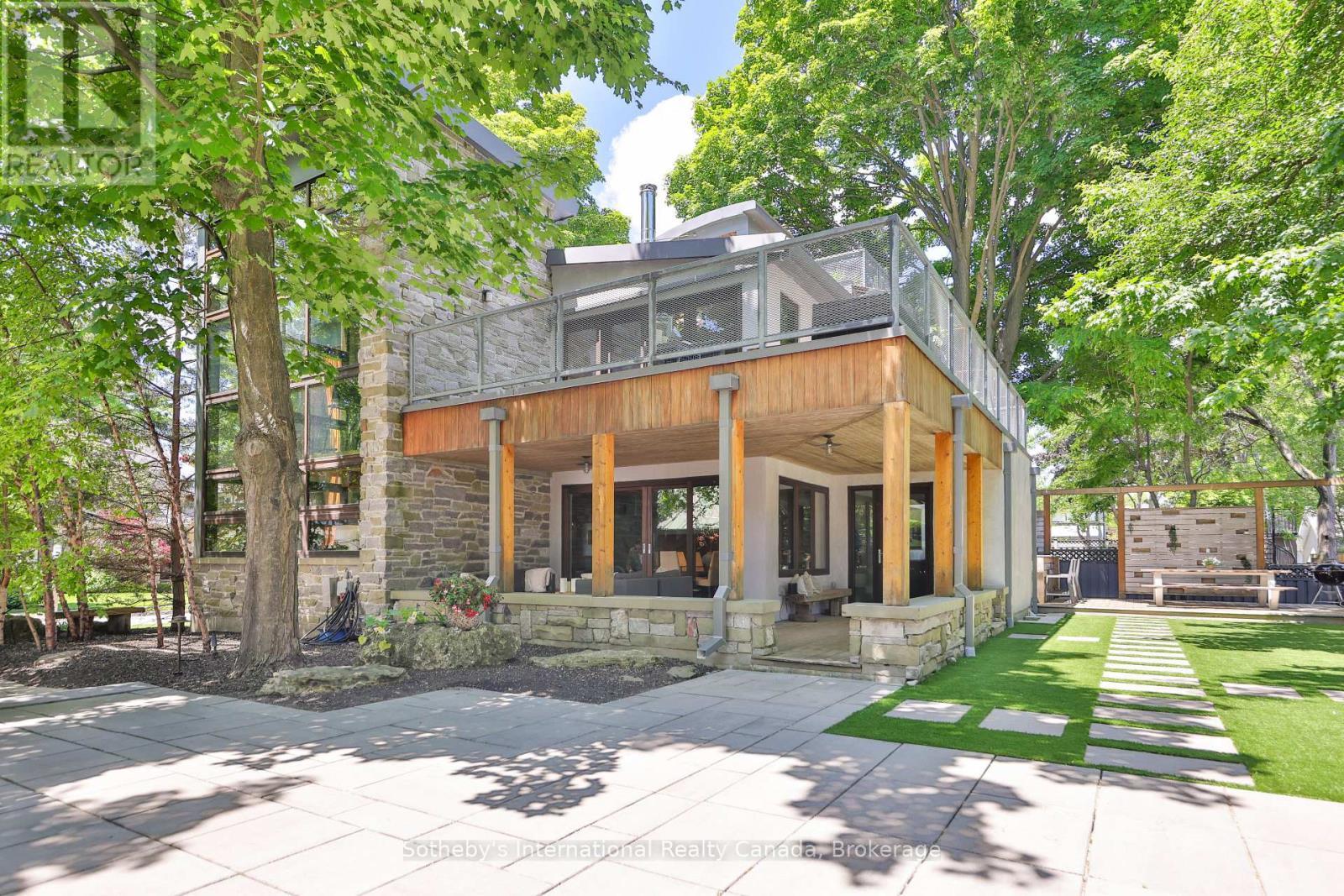 55 Chisholm Street Property Photo 45