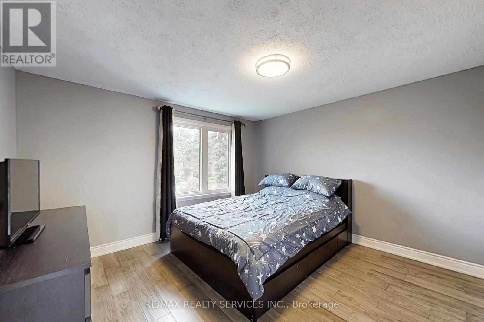 53 Geneva Crescent Property Photo 22