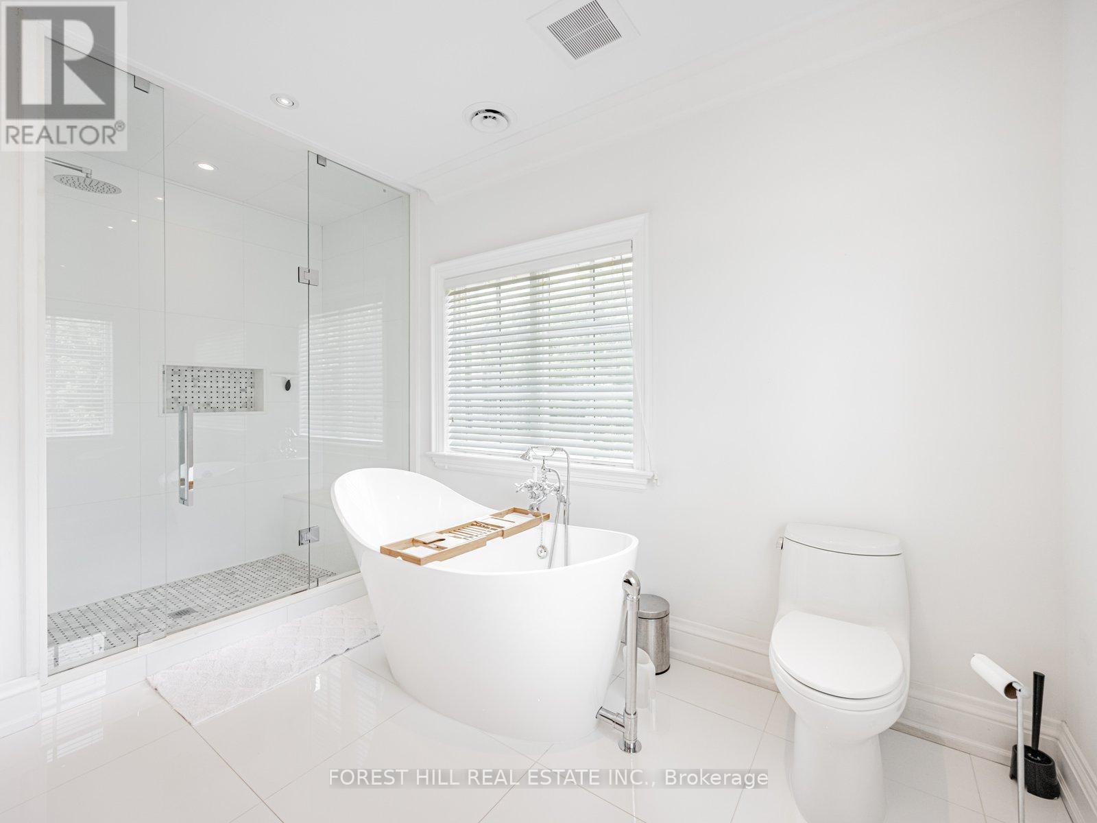 302 Pinehurst Drive W Property Photo 20