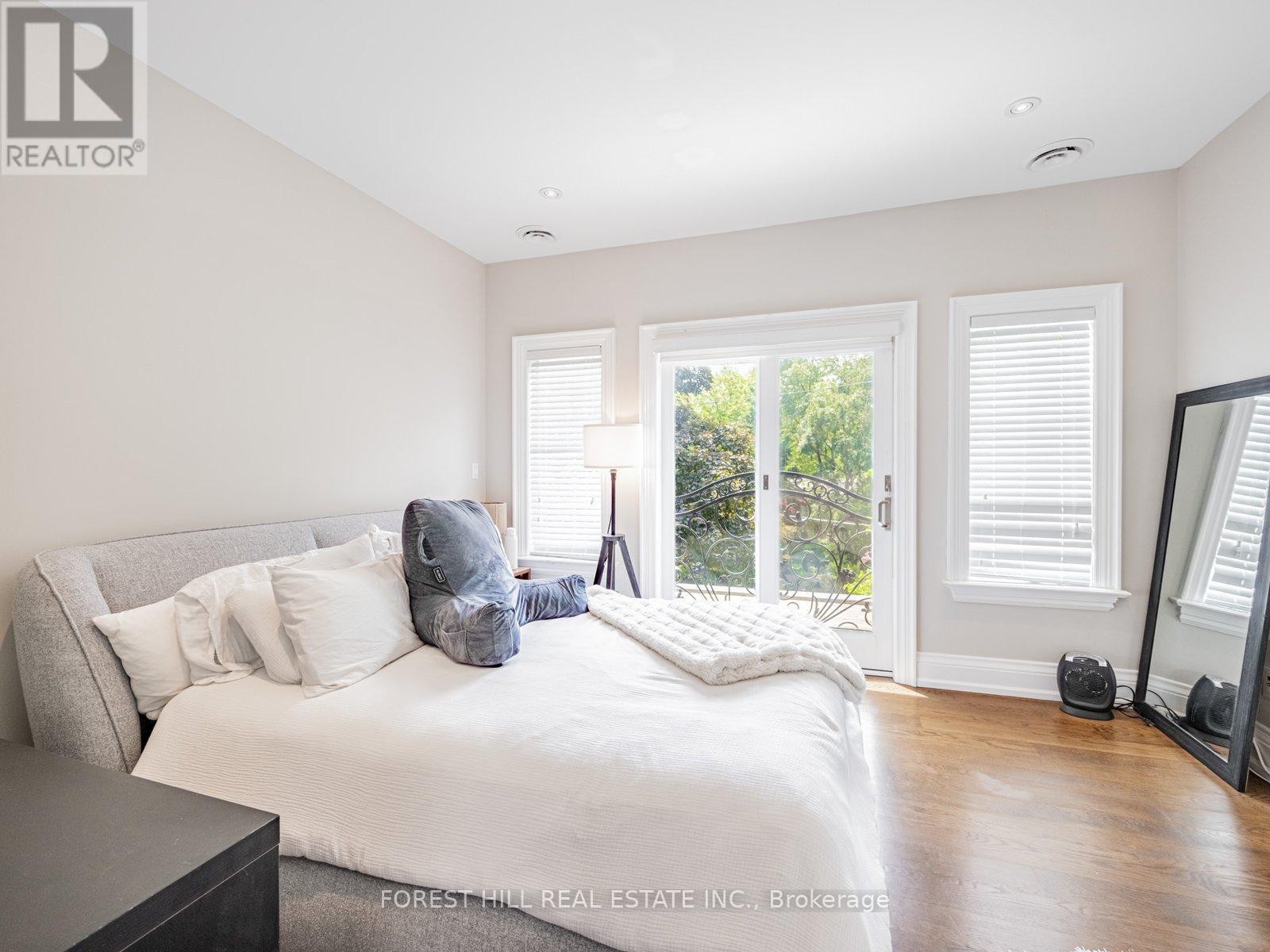 302 Pinehurst Drive W Property Photo 25