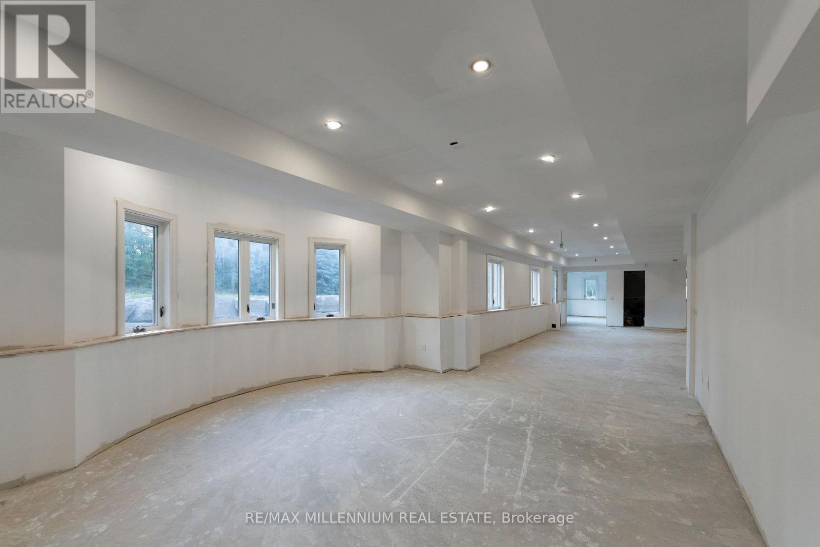 20 Glassford Court Property Photo 42