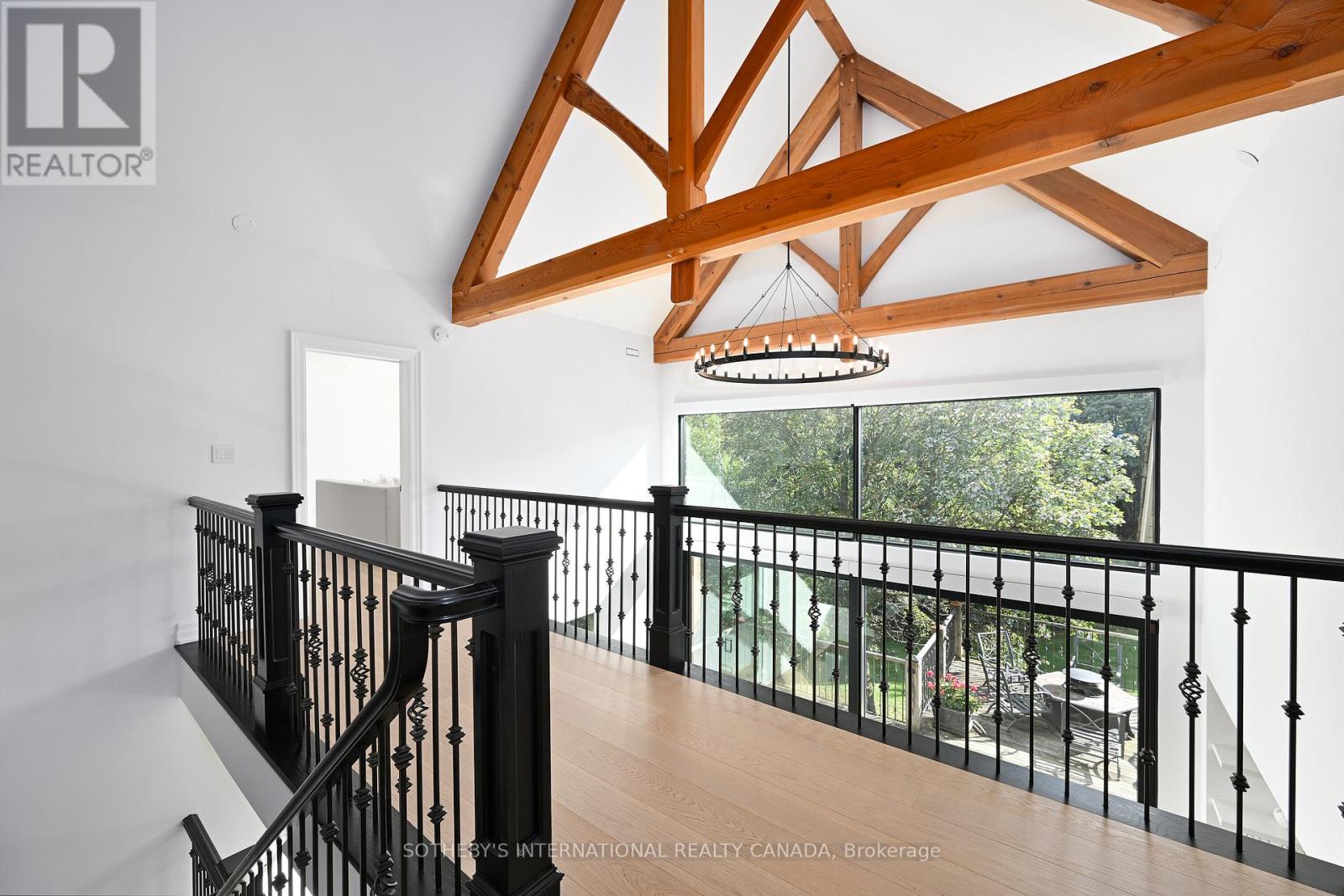 2376 8 Sideroad Property Photo 18