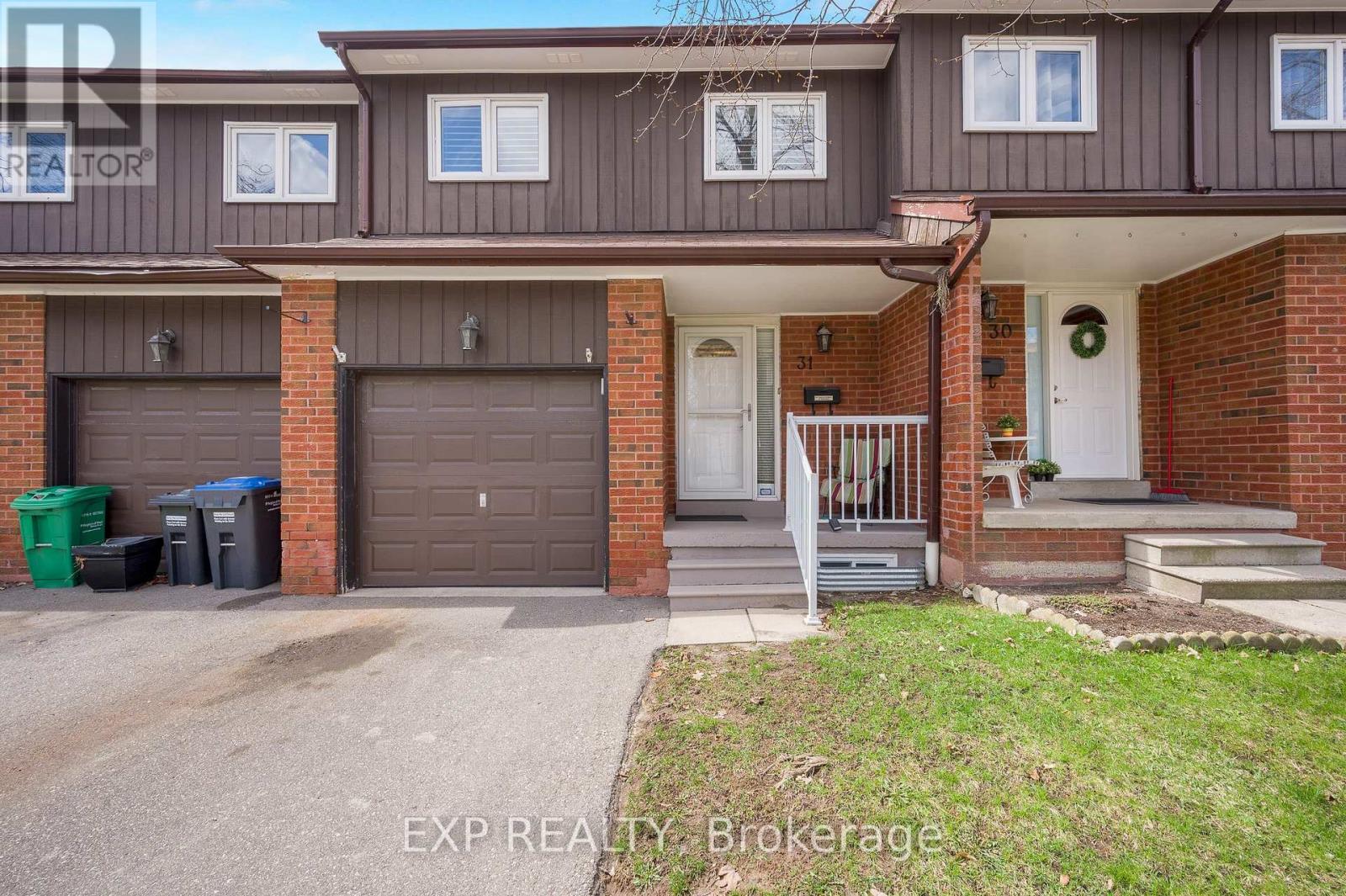 31 - 750 BURNHAMTHORPE ROAD E Property Photo 1