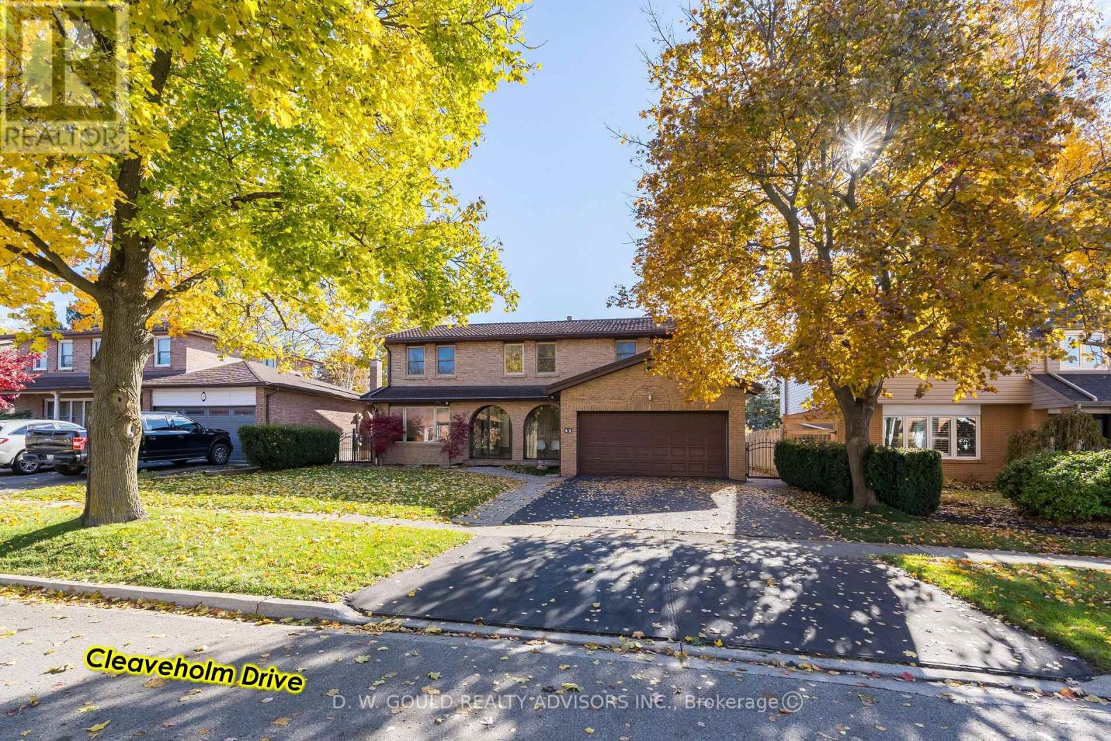 41 Cleaveholm Drive Property Photo 1