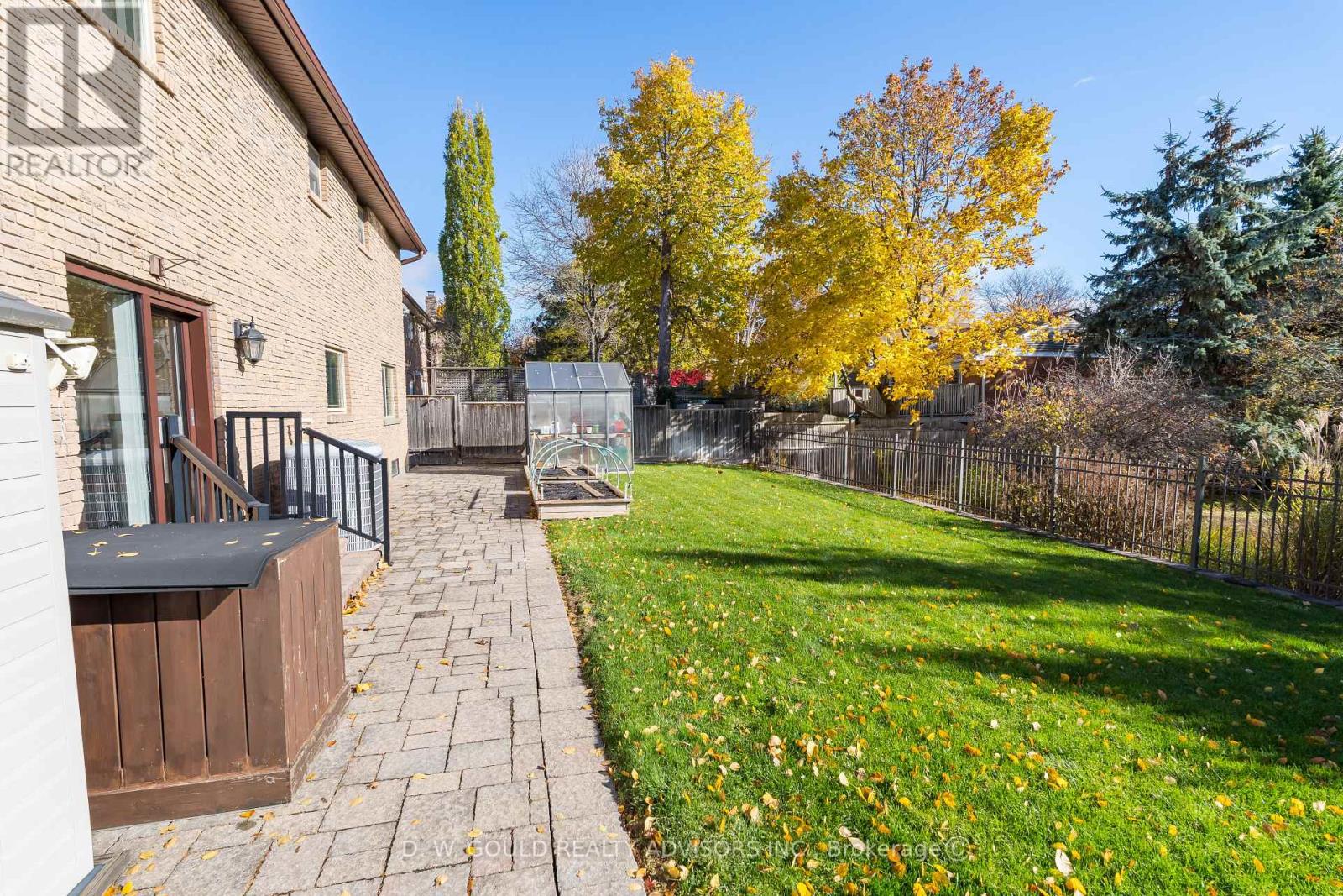 41 Cleaveholm Drive Property Photo 10