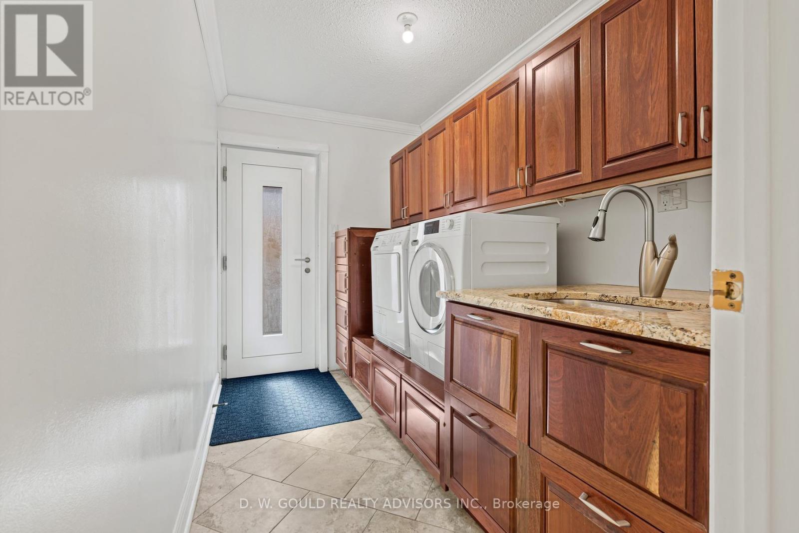 41 Cleaveholm Drive Property Photo 30