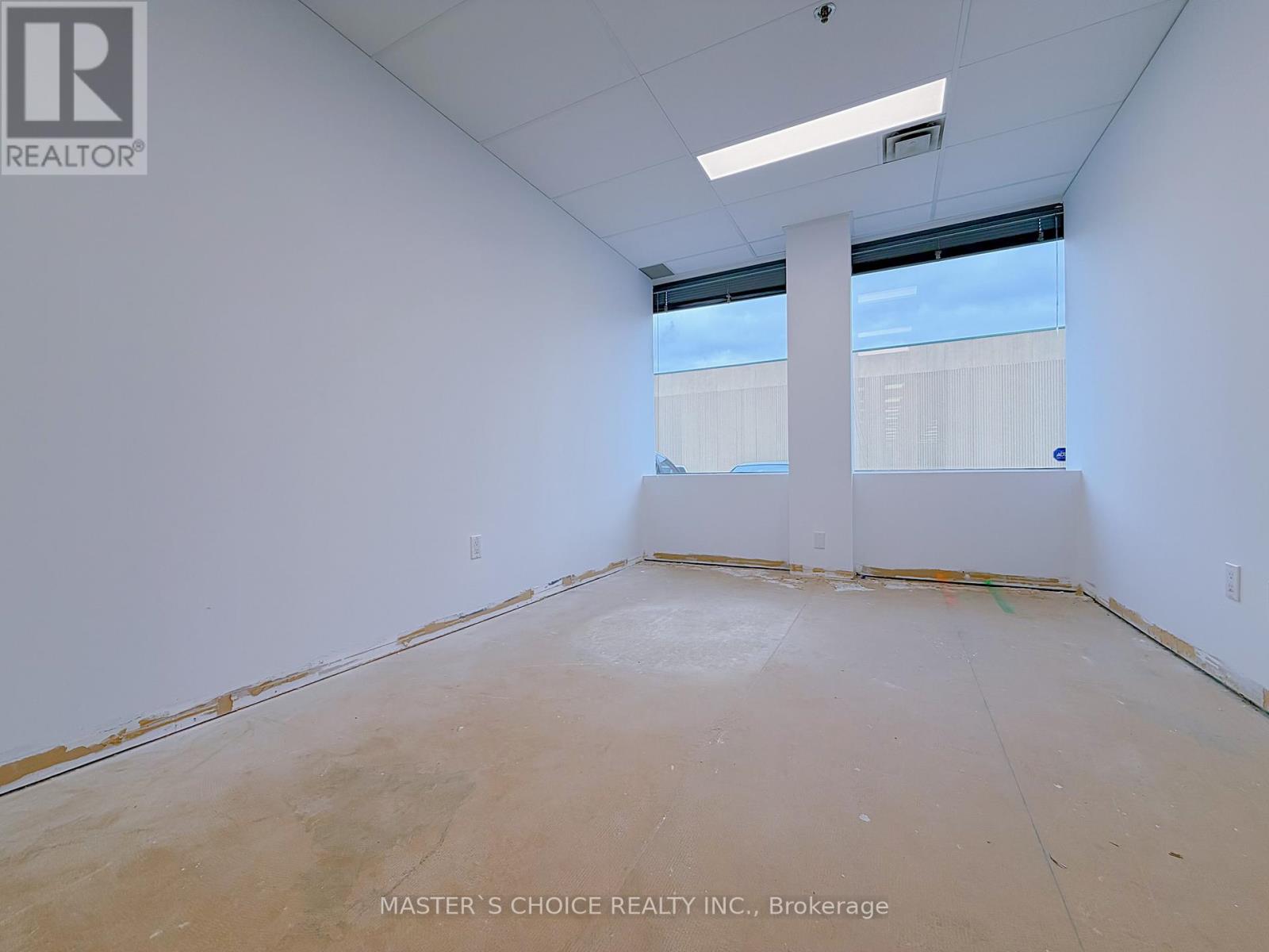 107 - 160 Traders Boulevard E Property Photo 4