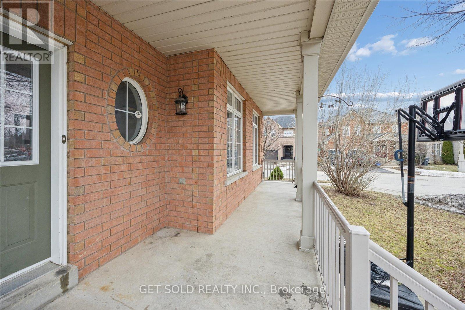 16 Deerchase Road Property Photo 5