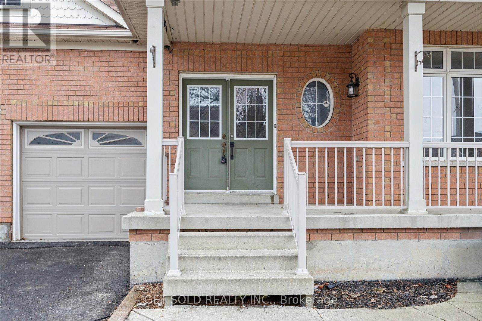 16 Deerchase Road Property Photo 6