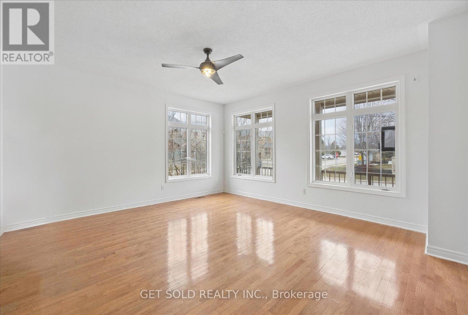 16 Deerchase Road Property Photo 10