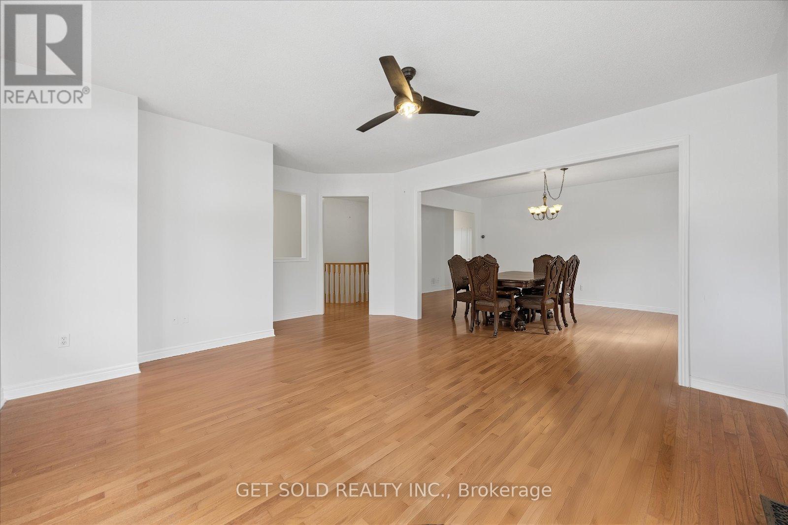 16 Deerchase Road Property Photo 11