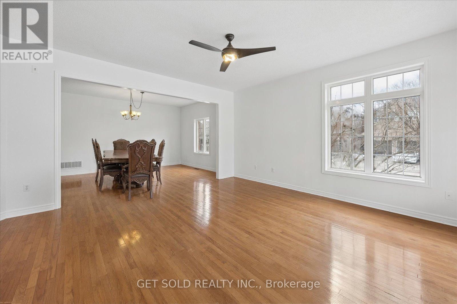 16 Deerchase Road Property Photo 12