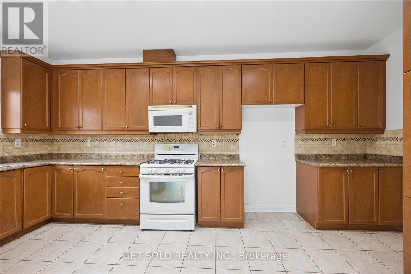 16 Deerchase Road Property Photo 19