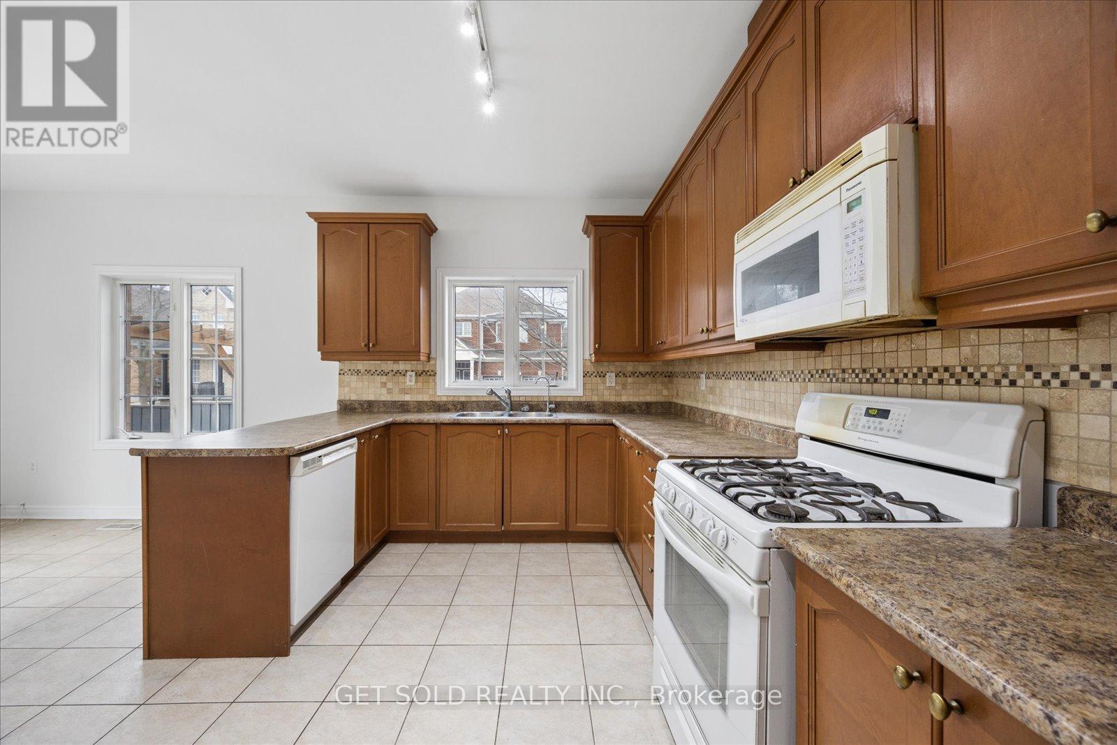16 Deerchase Road Property Photo 21