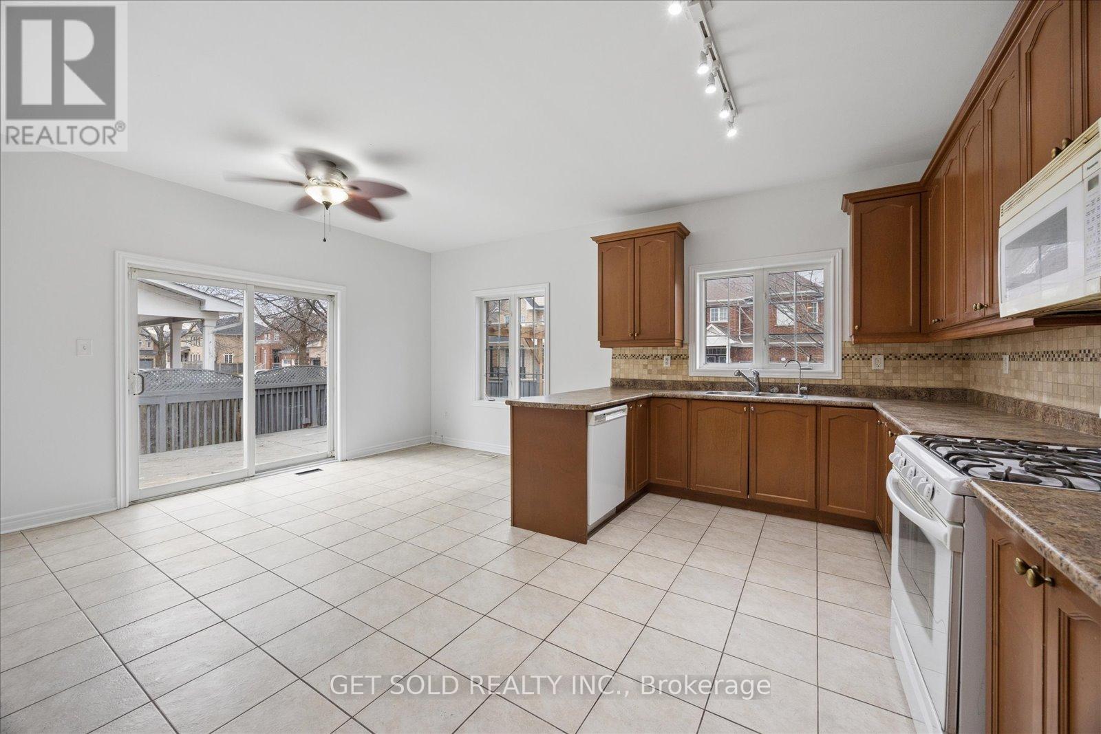 16 Deerchase Road Property Photo 22