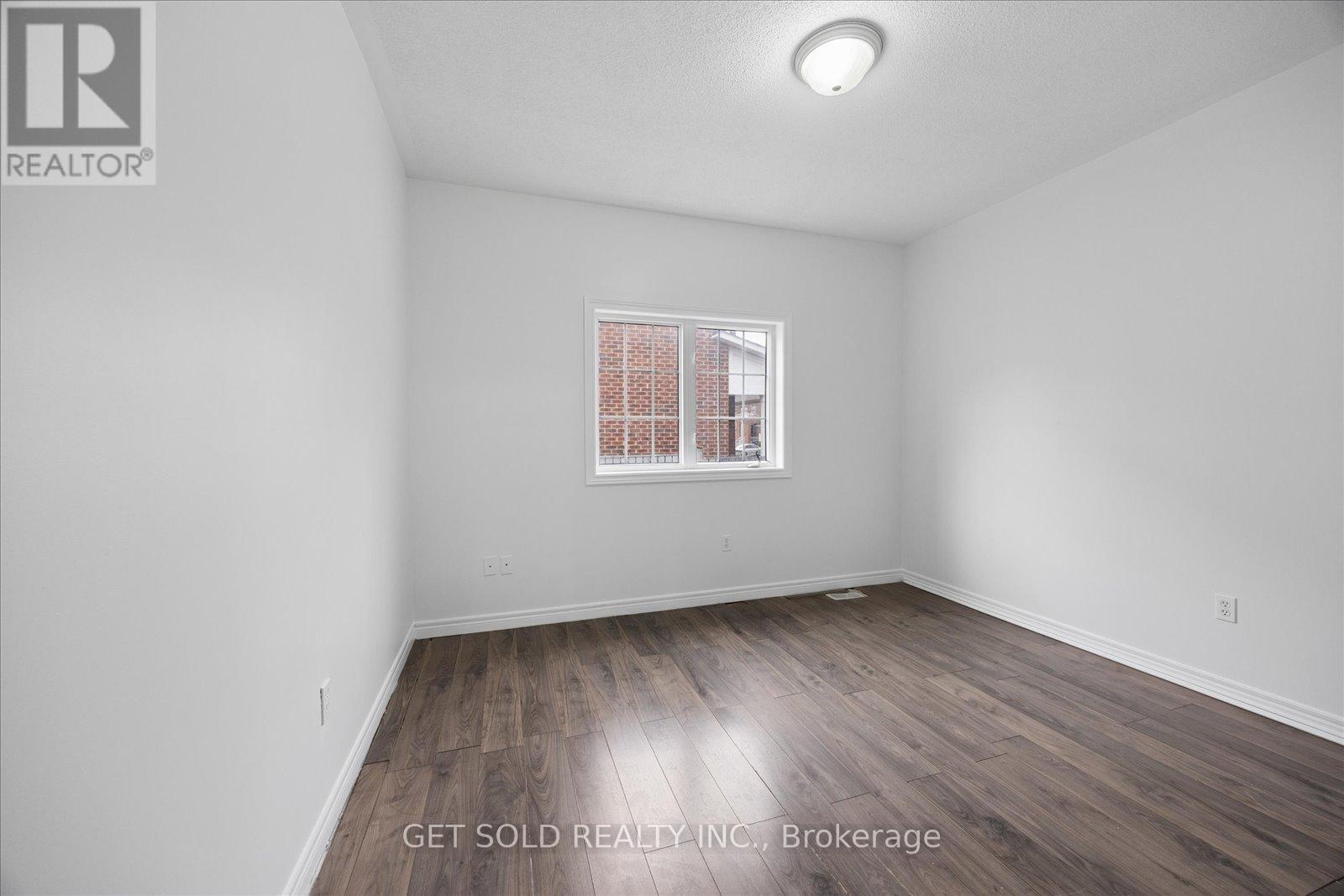 16 Deerchase Road Property Photo 24