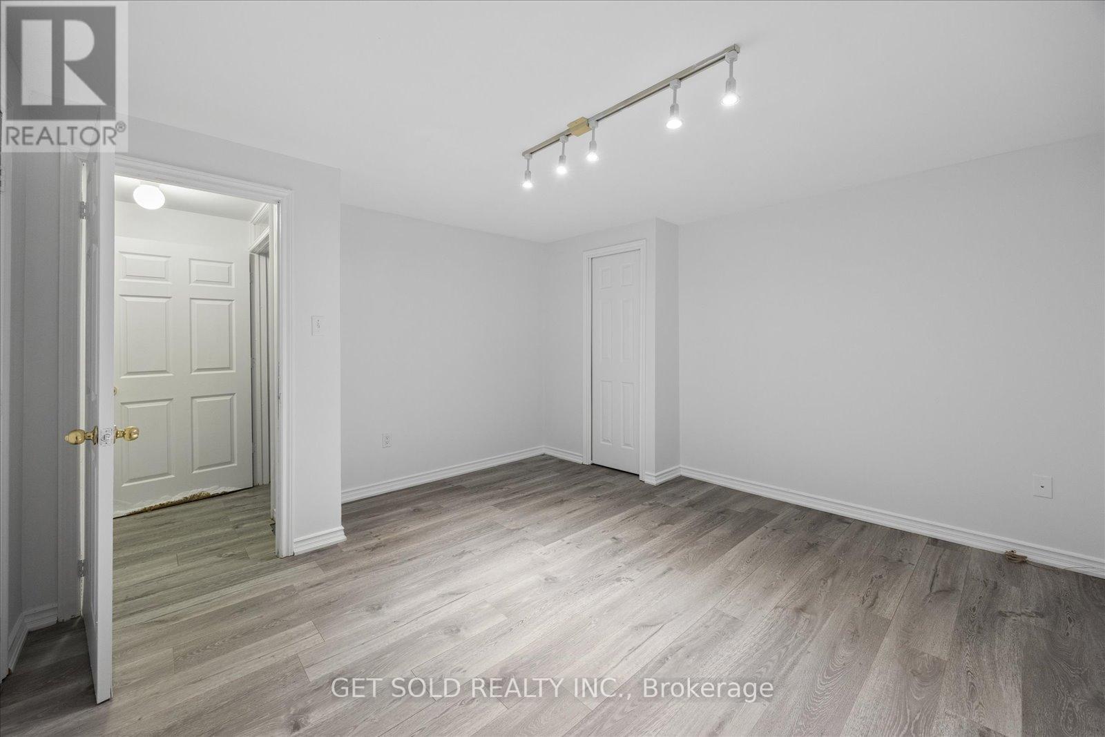 16 Deerchase Road Property Photo 38