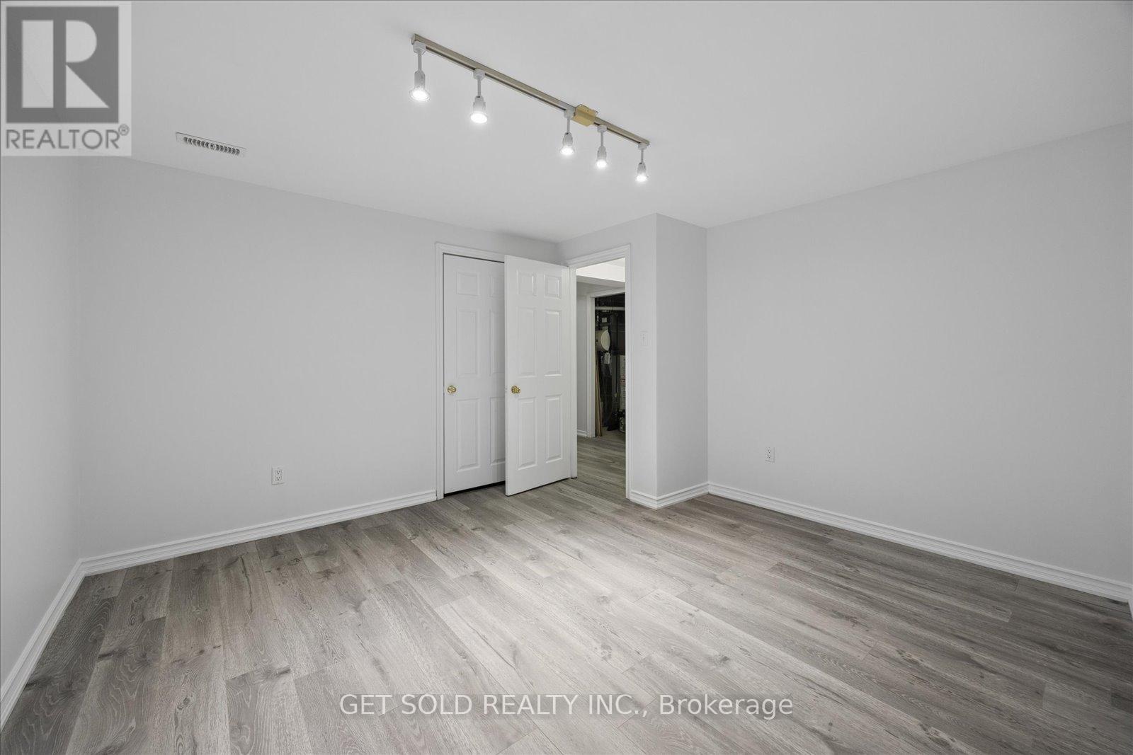16 Deerchase Road Property Photo 39