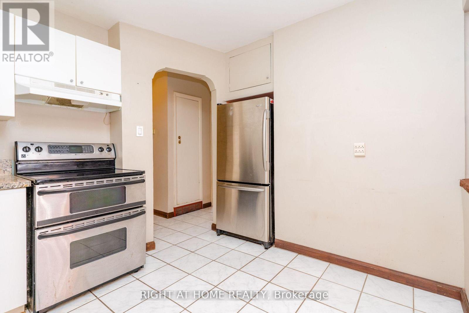 1045 Deta Road Property Photo 14
