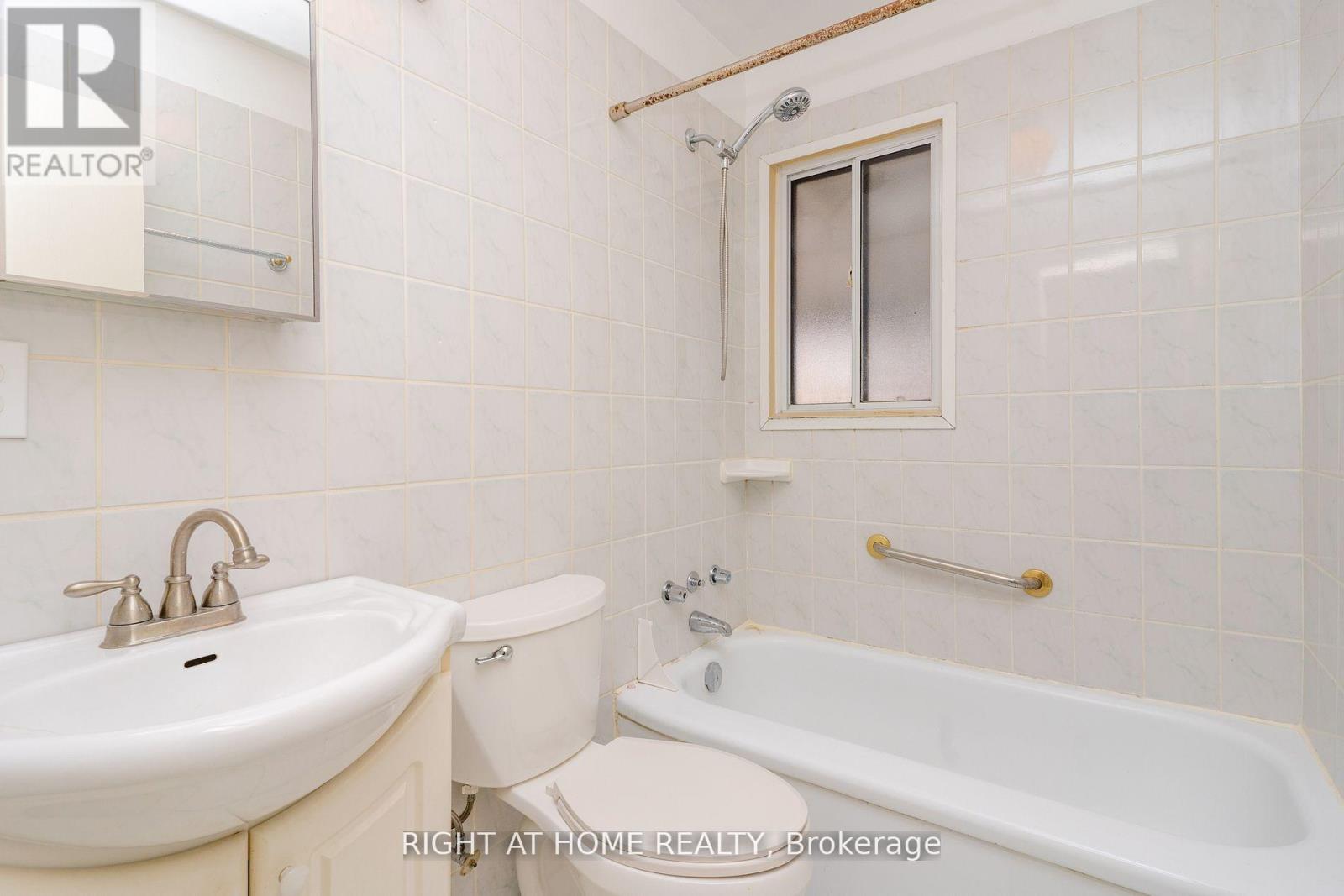 1045 Deta Road Property Photo 18