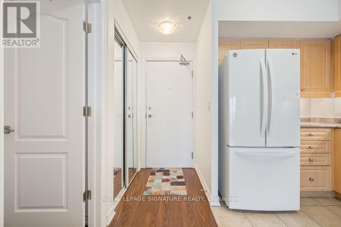 1003 - 810 Scollard Court Property Photo 8