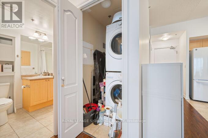 1003 - 810 Scollard Court Property Photo 27