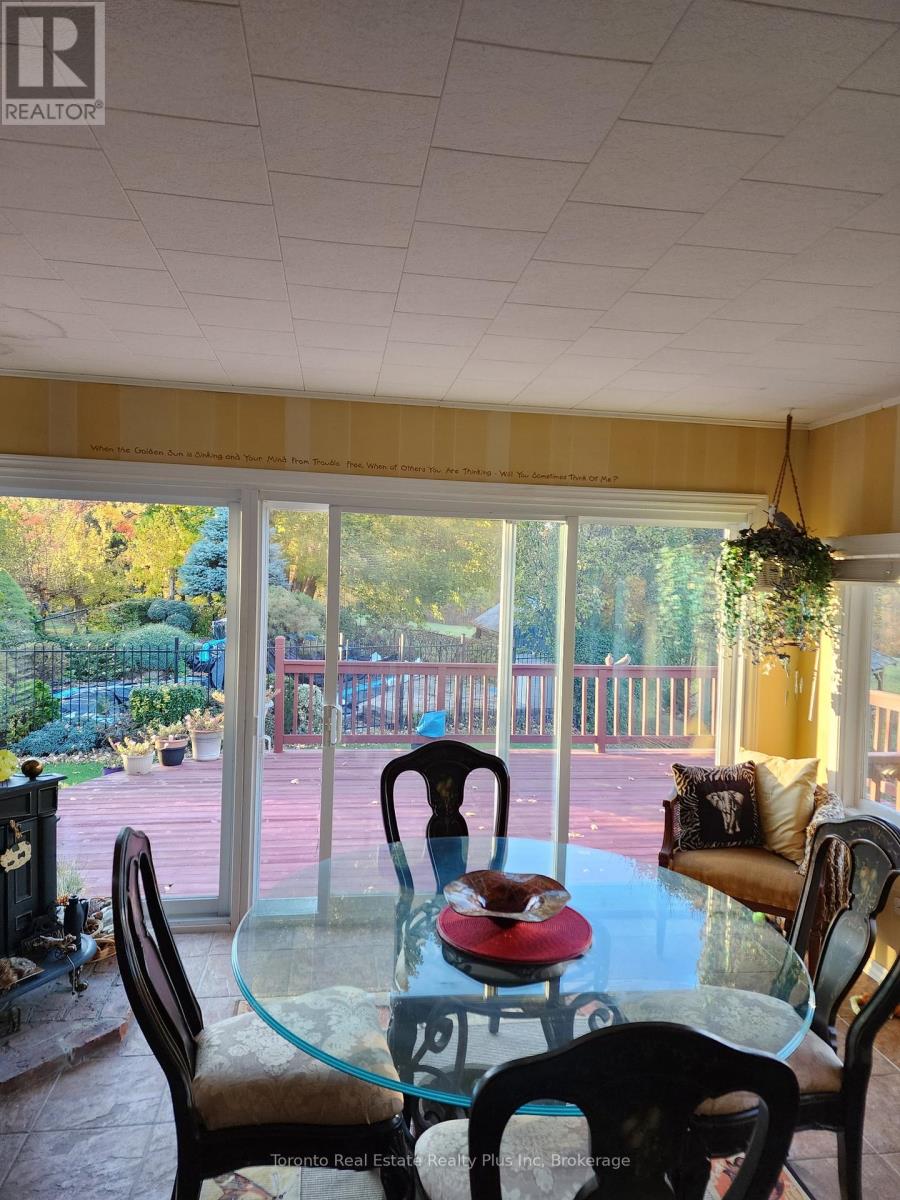 1215 Britannia Road Property Photo 10