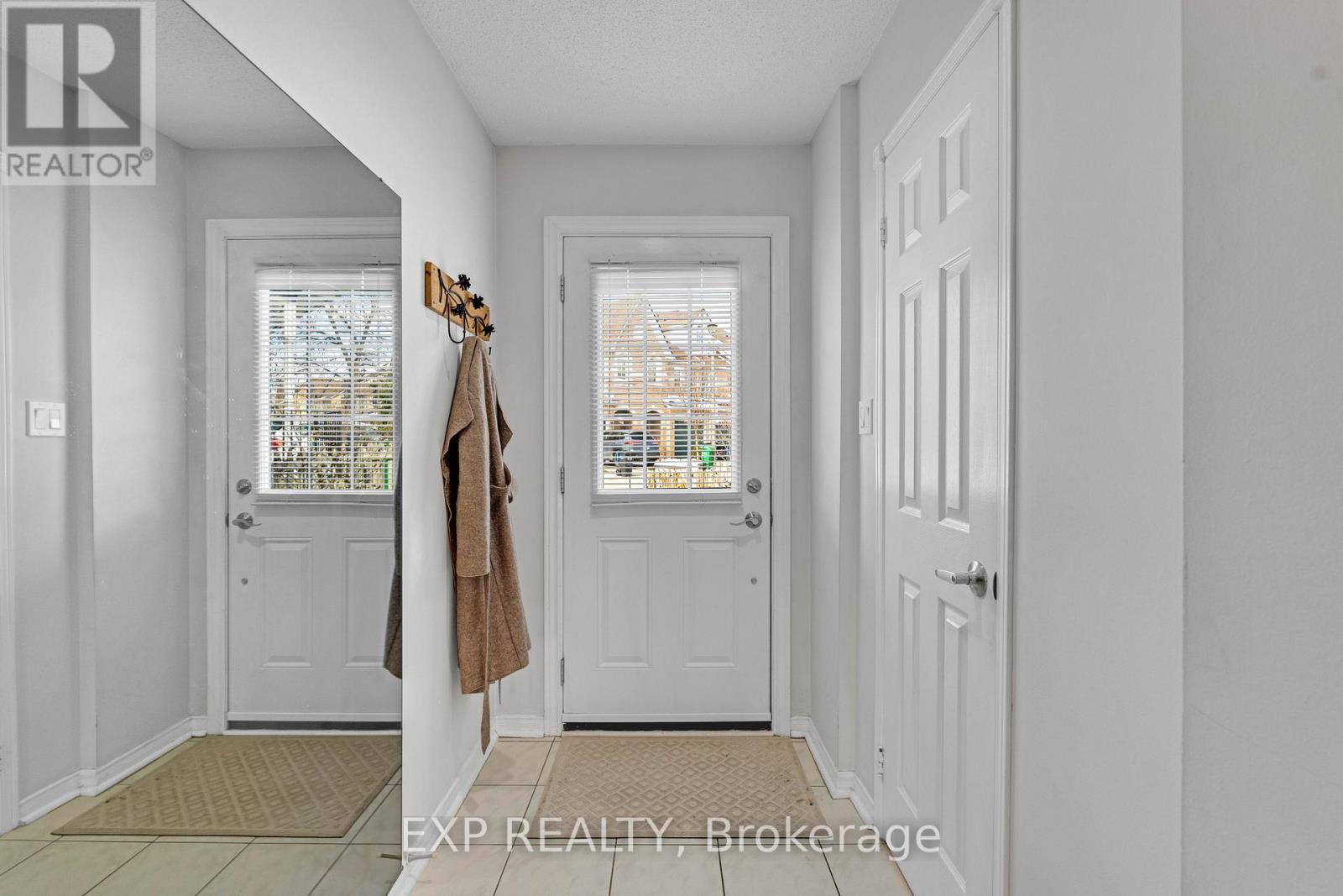53 - 455 Apache Court Property Photo 4