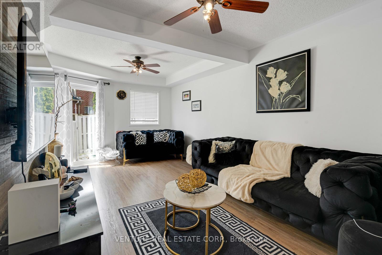 19 Spadina Road Property Photo 7