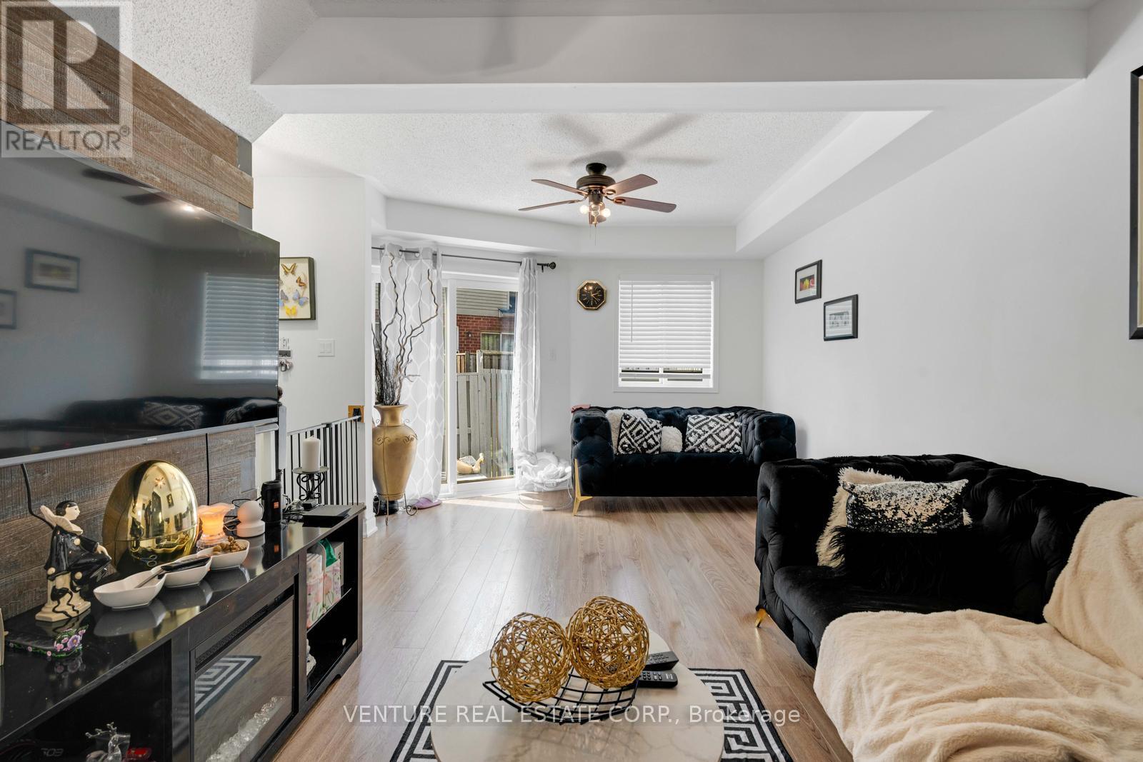 19 Spadina Road Property Photo 8