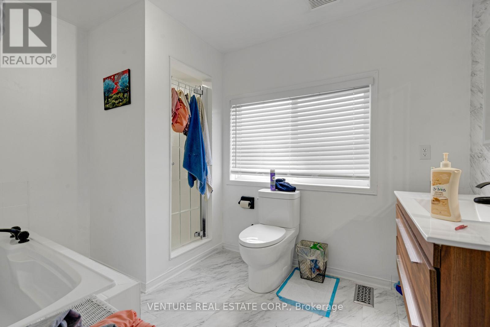 19 Spadina Road Property Photo 19