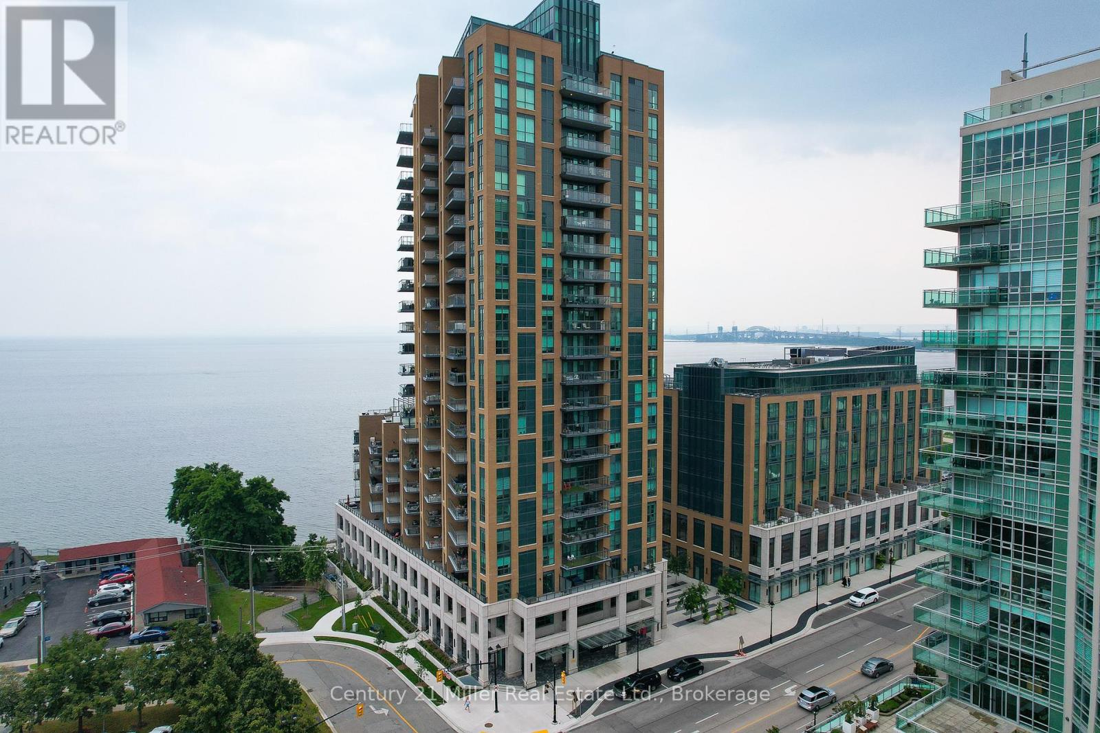 802 - 2060 Lakeshore Road Property Photo 2