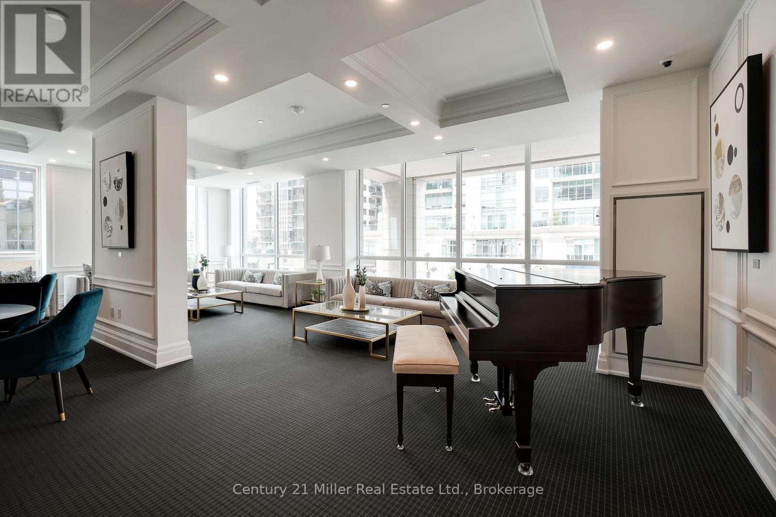 802 - 2060 Lakeshore Road Property Photo 32