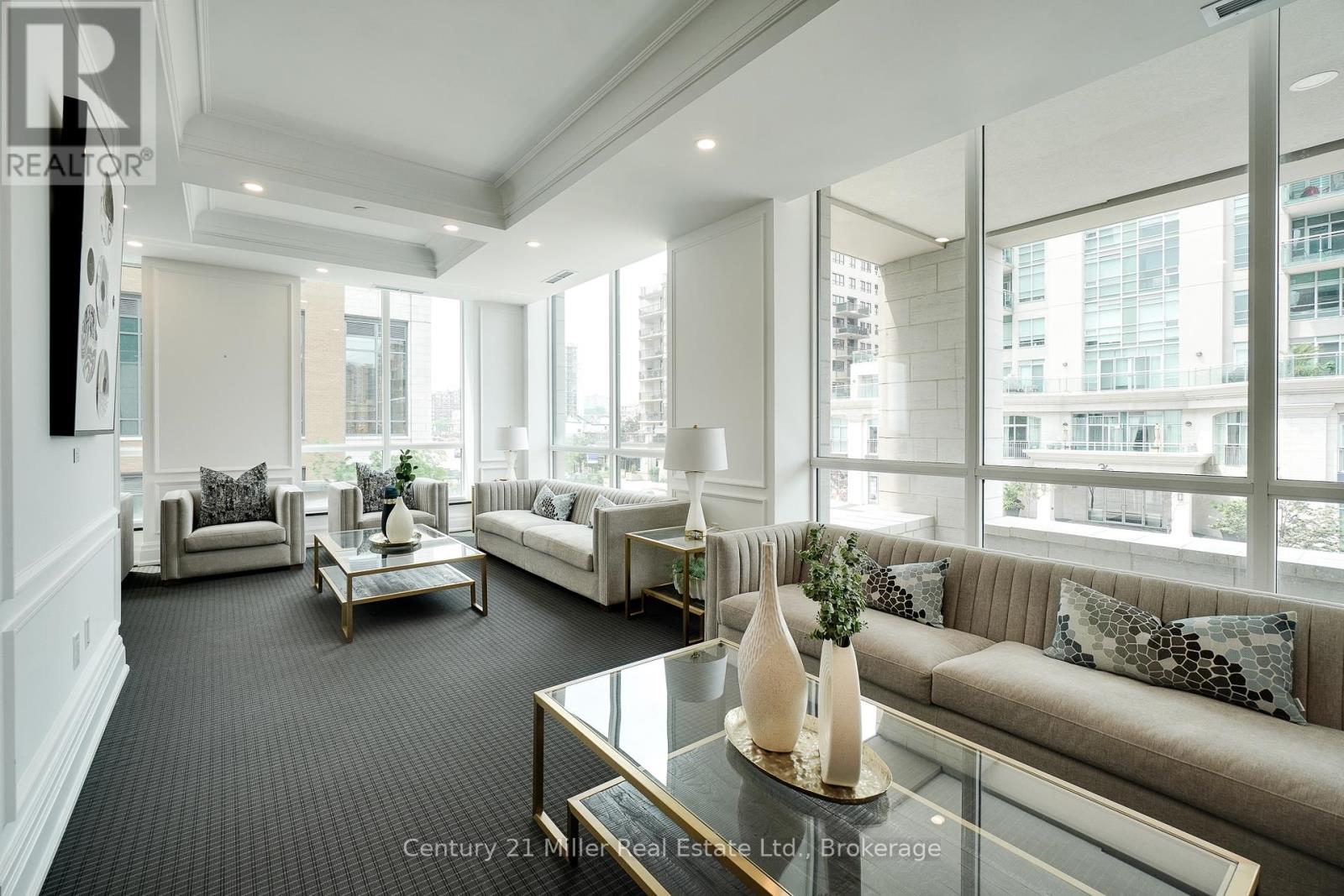 802 - 2060 Lakeshore Road Property Photo 33