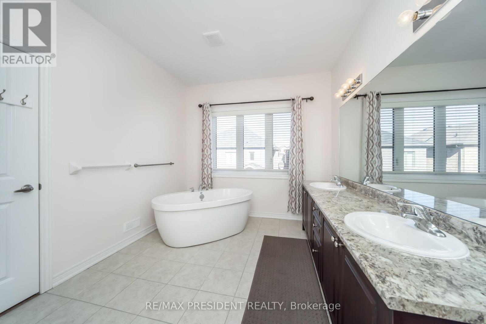 13 Clunburry Road Property Photo 32