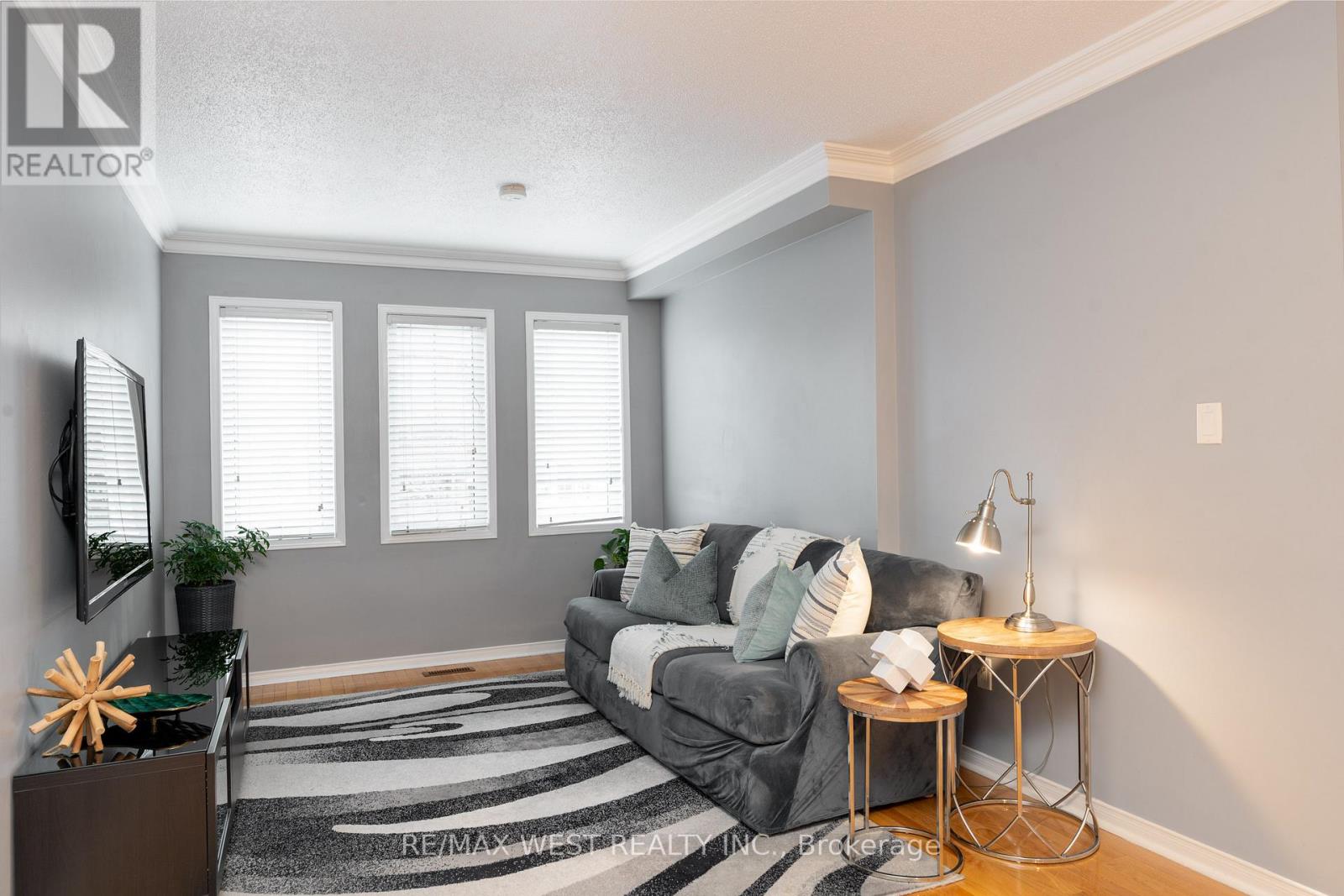 28 Shining Star Crescent Property Photo 10