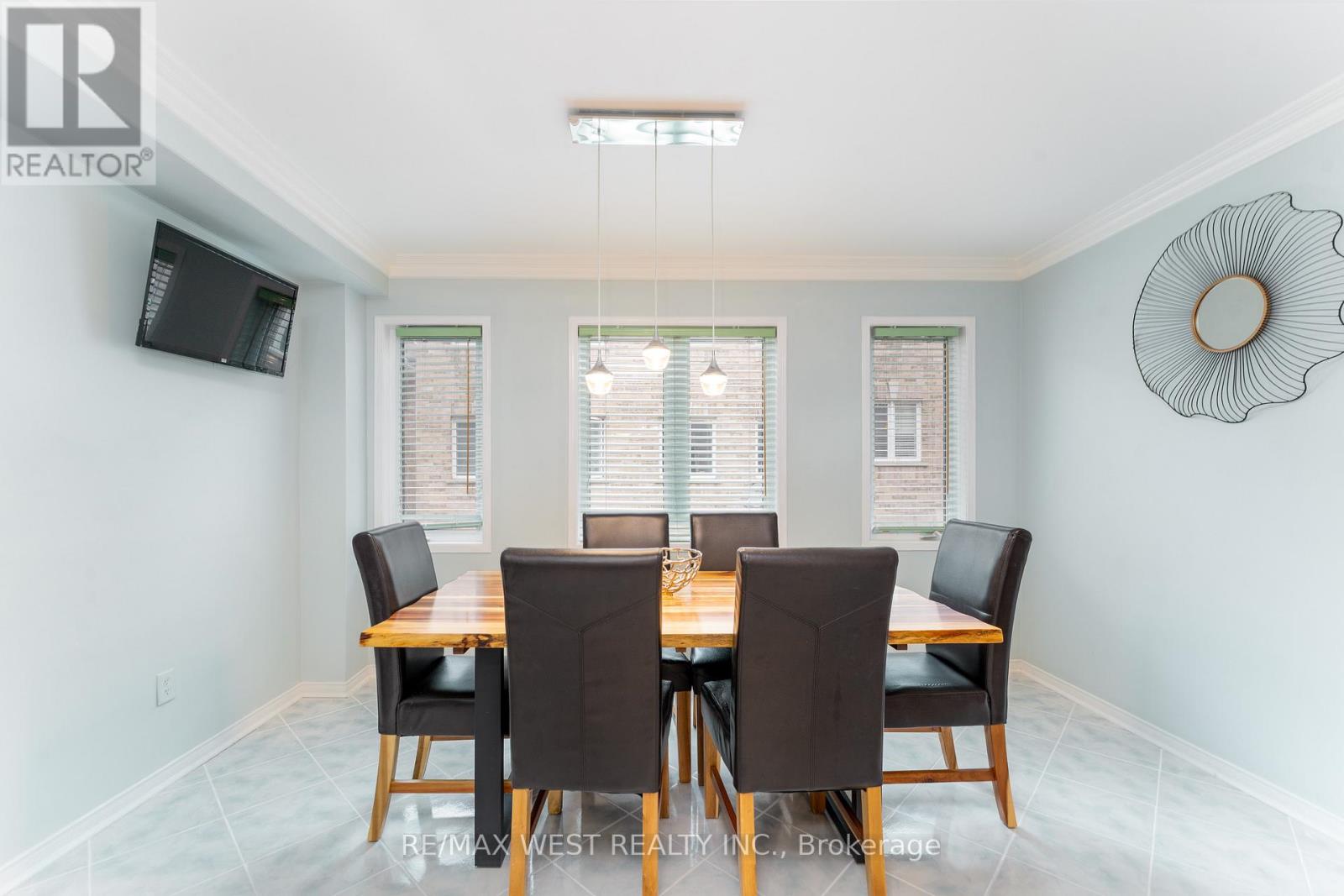 28 Shining Star Crescent Property Photo 17