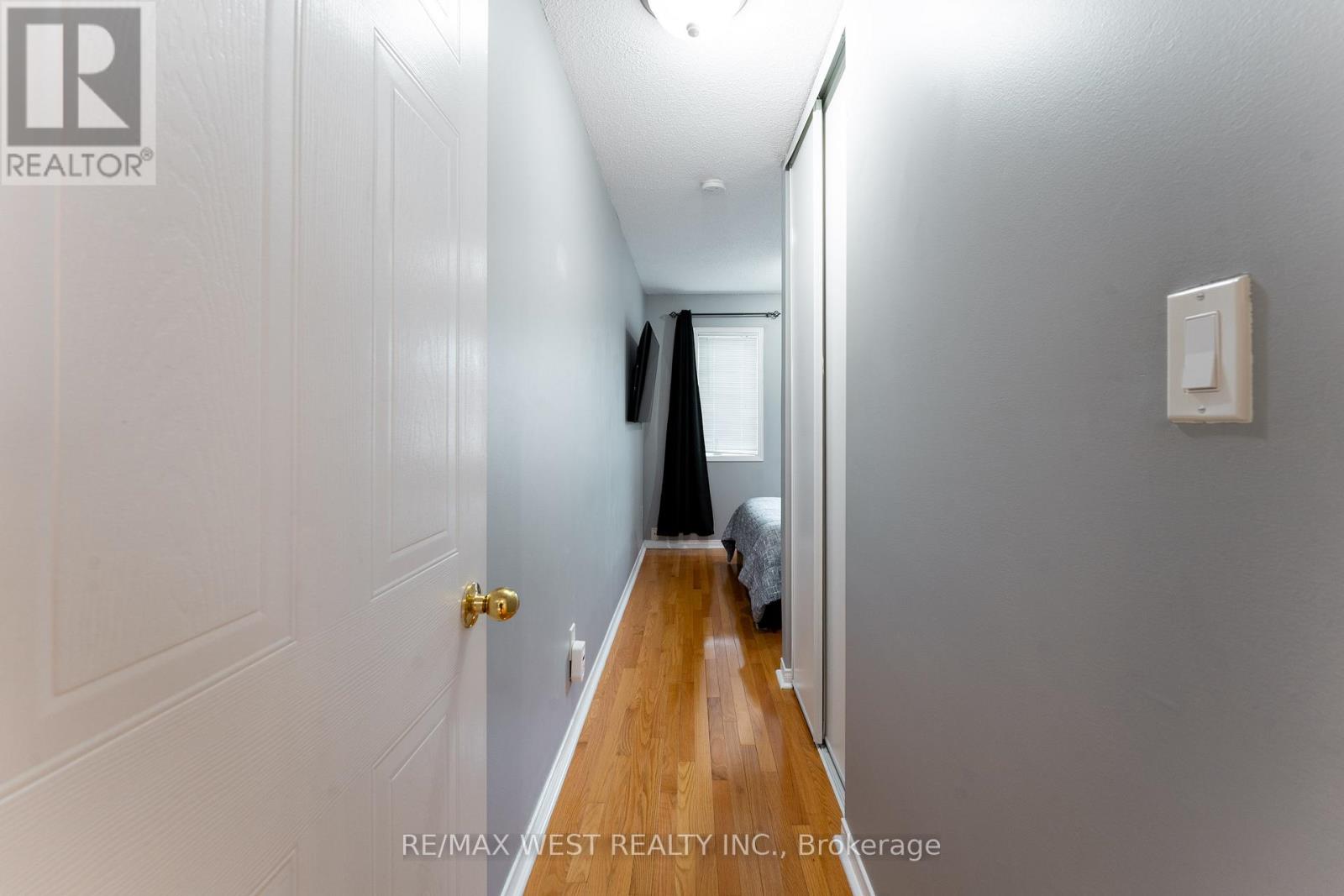 28 Shining Star Crescent Property Photo 25