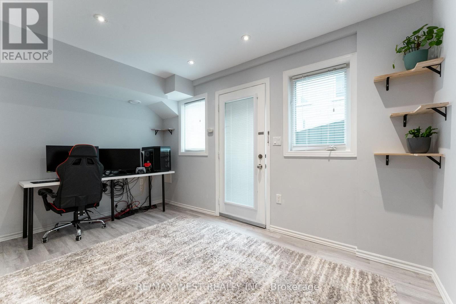 28 Shining Star Crescent Property Photo 31