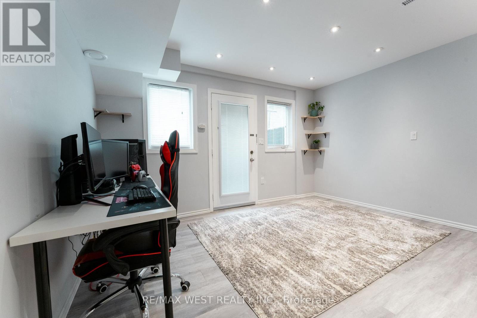 28 Shining Star Crescent Property Photo 32